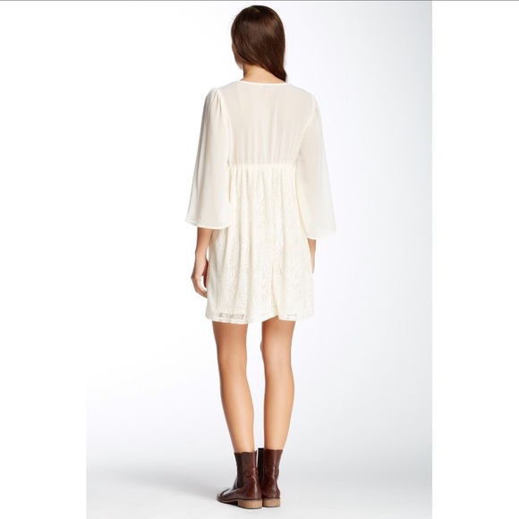 Flying Tomato Ivory Embroidered Crochet Dress - Picture 2 of 7